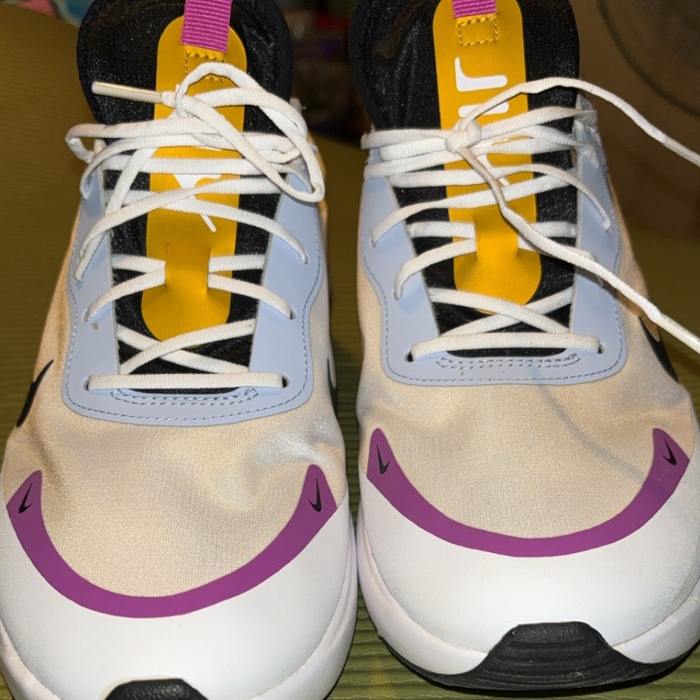 Nike shoes